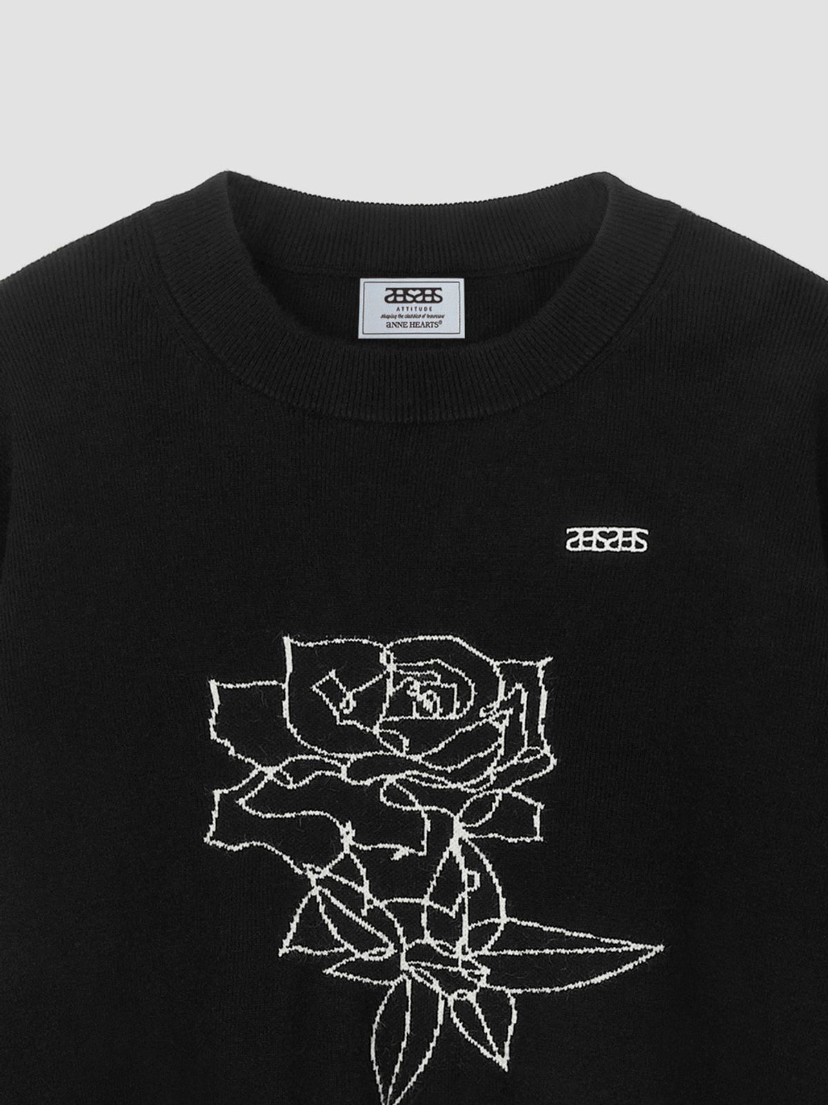 앤하츠(ANNEHEARTS) Rose Sketch Round Knit Black