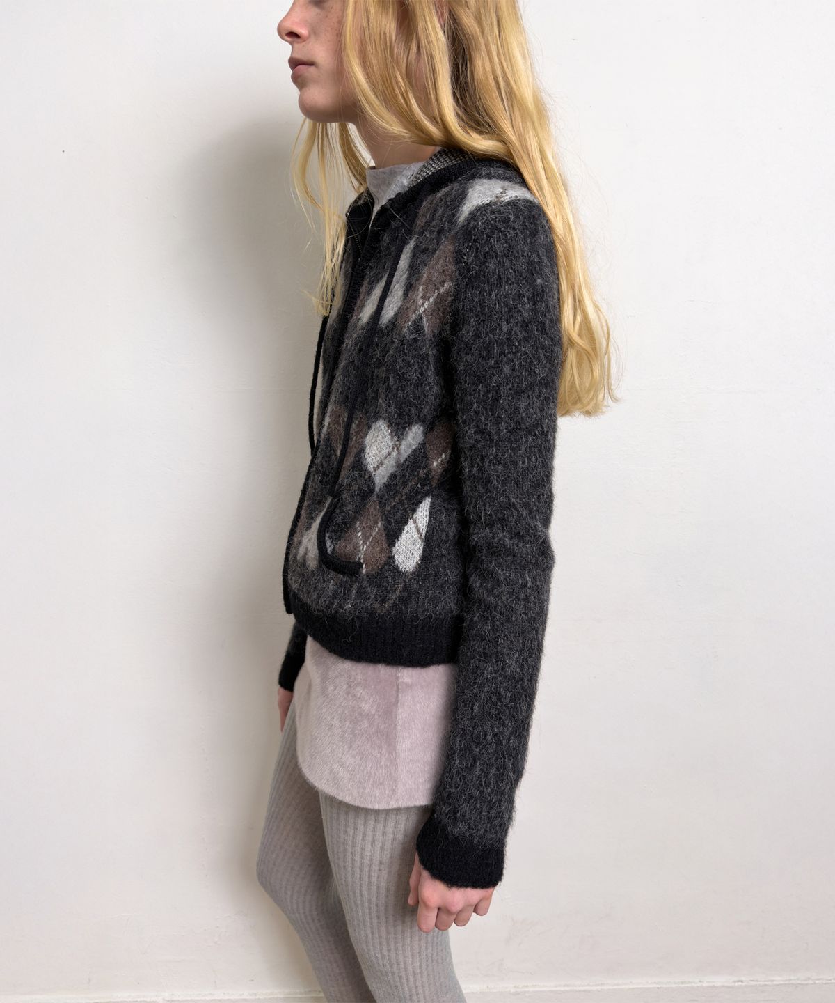 다이애그널(DIAGONAL) HEART ARGYLE JACQUARD HOOD ZIP UP (black)