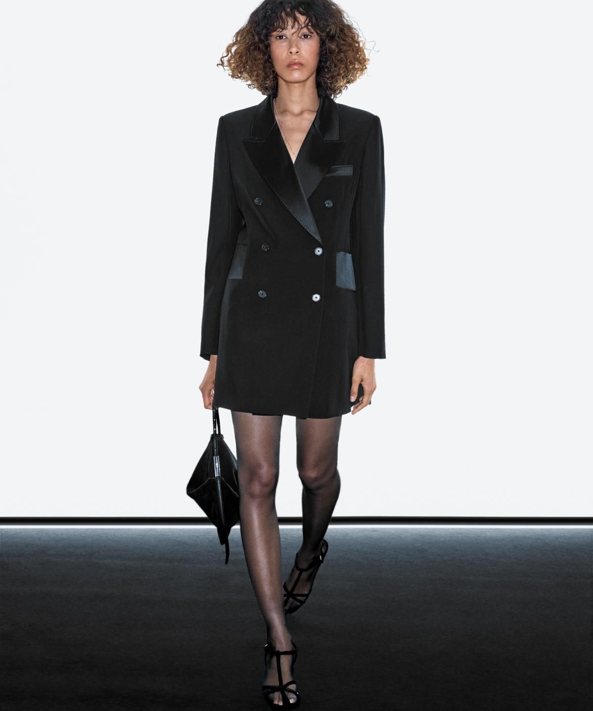 마시모두띠(MASSIMO DUTTI) 새틴 디테일 블레이저 스타일 원피스