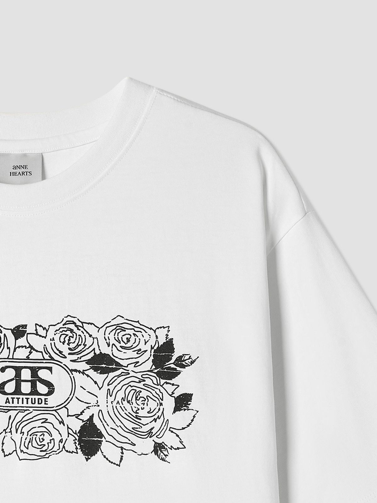 앤하츠(ANNEHEARTS) Rosevine Path Graphic T Ivory