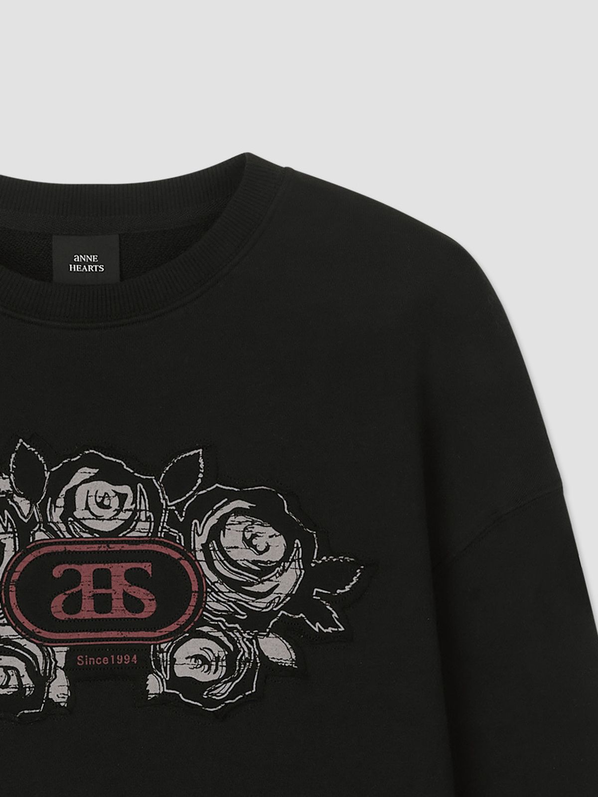 앤하츠(ANNEHEARTS) Blooming Sweatshirt Black