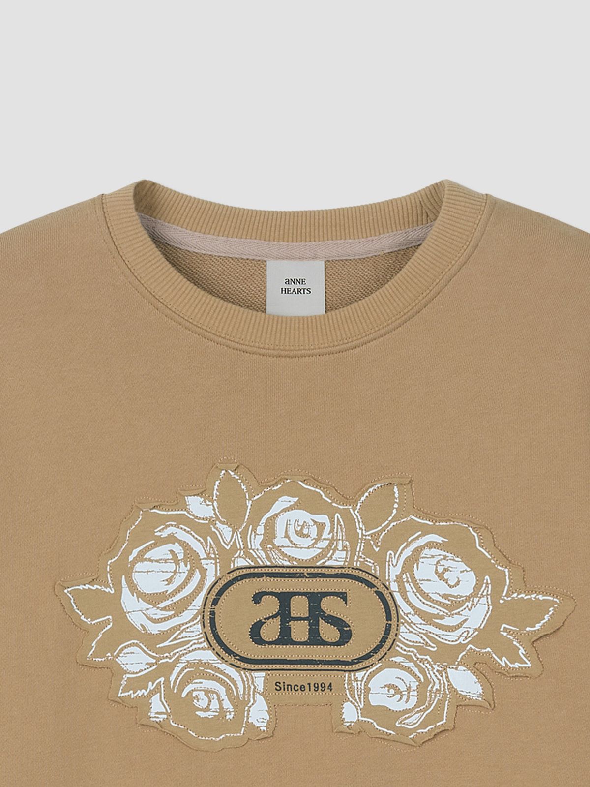 앤하츠(ANNEHEARTS) Blooming Sweatshirt Camel