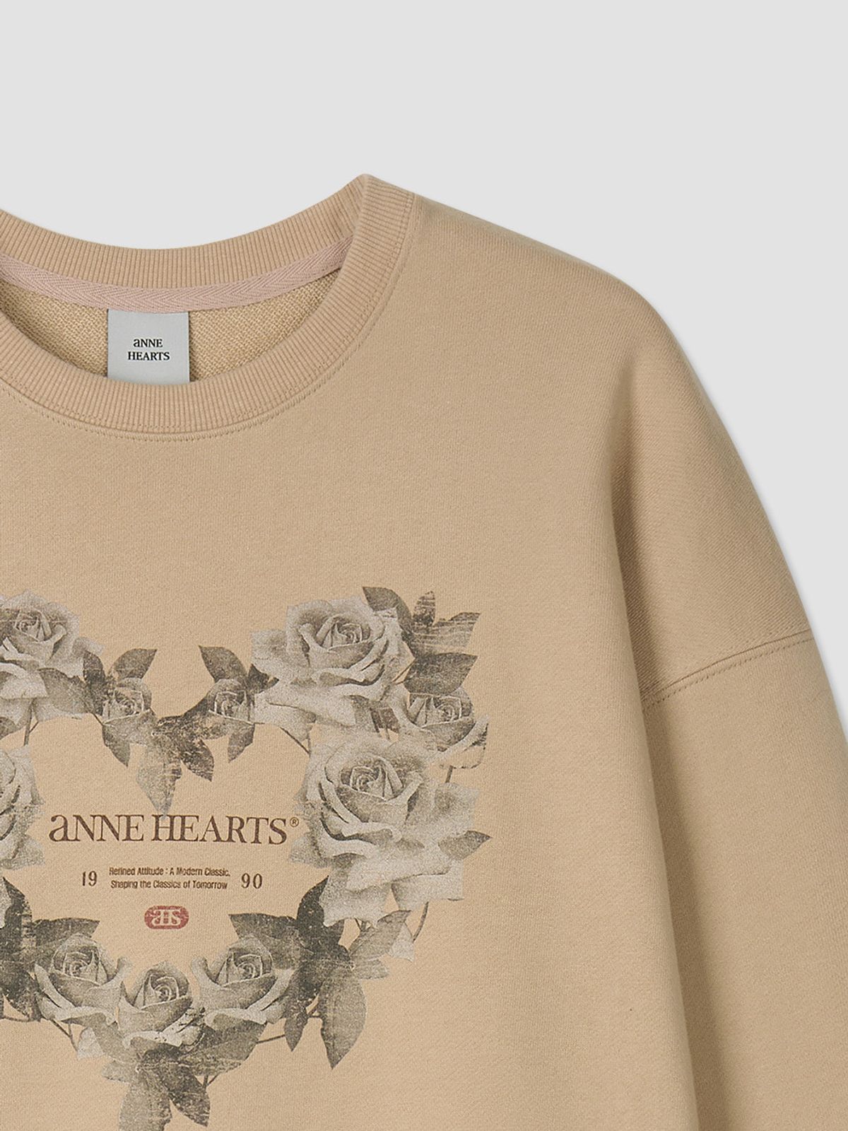 앤하츠(ANNEHEARTS) Heart Boom Sweatshirt Beige