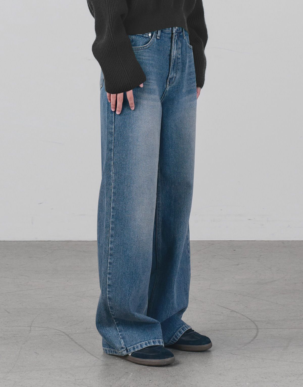 앤하츠(ANNEHEARTS) Classic Long Wide Denim Mid Blue