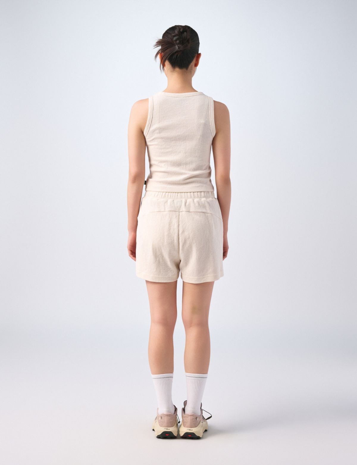 무신사 스탠다드 스포츠(MUSINSA STANDARD SPORTS) 와플 슬림핏 슬리브리스 우먼 (2color)