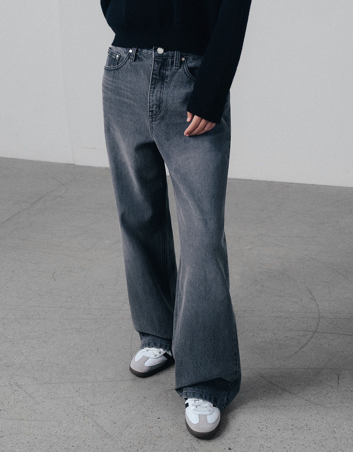 앤하츠(ANNEHEARTS) Classic Long Wide Denim Washed Black