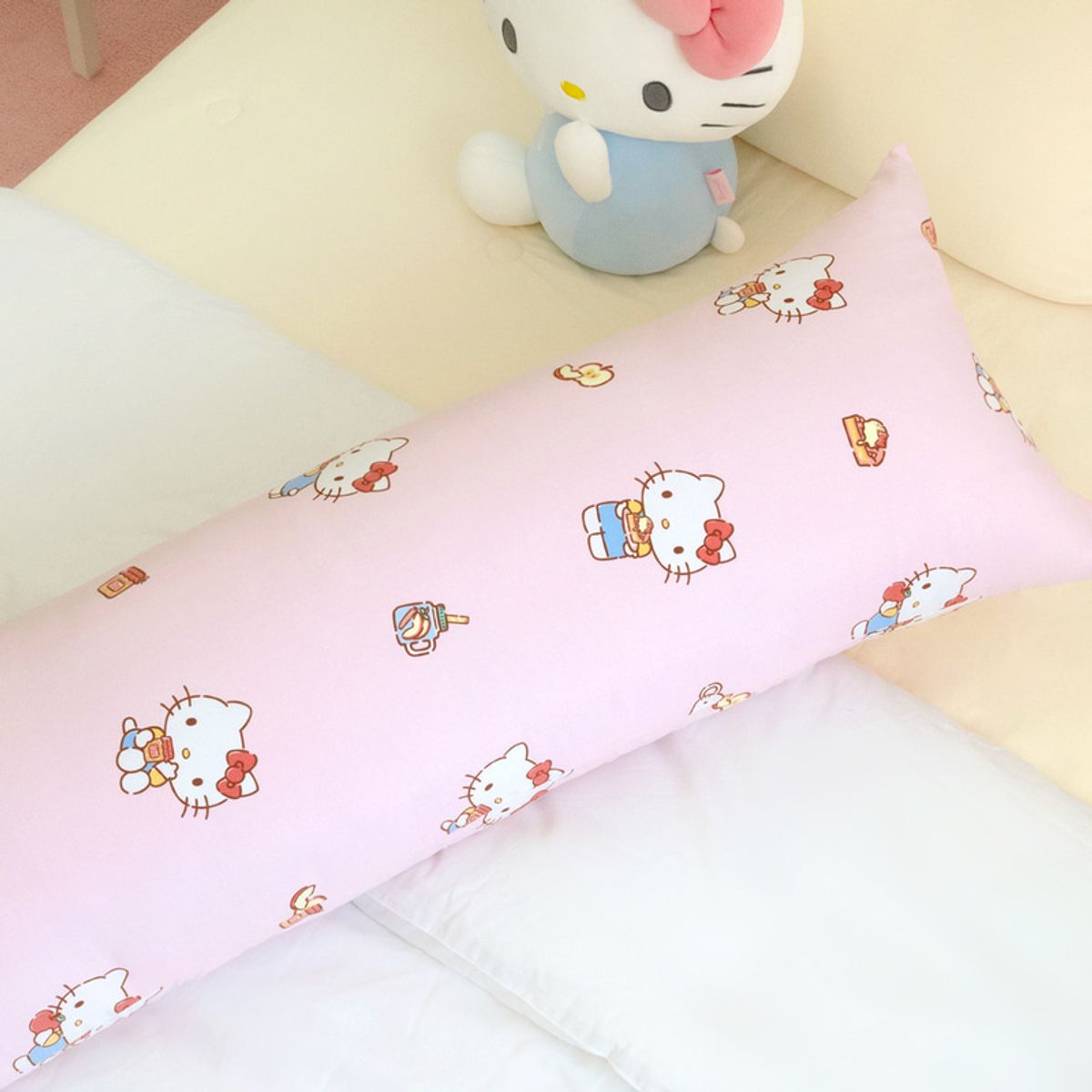 나라홈데코(NARAHOMEDECO) 산리오 헬로키티 워싱빅사각바디필로우 애플파이