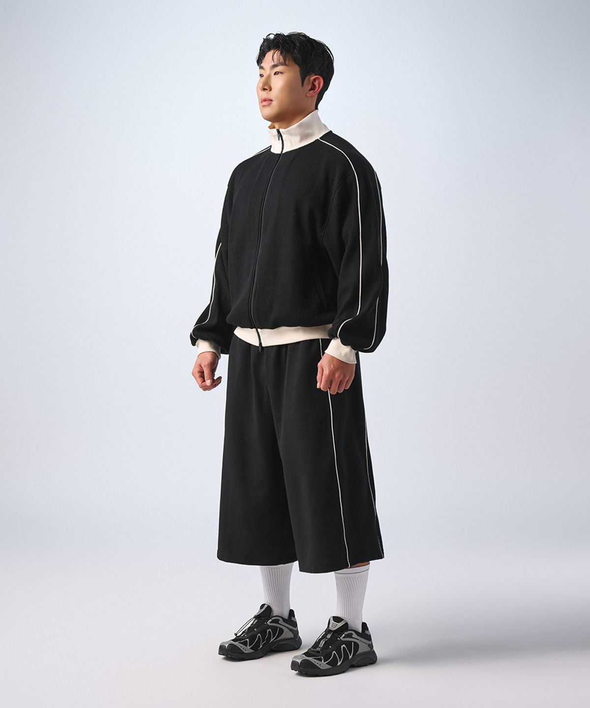 무신사 스탠다드 스포츠(MUSINSA STANDARD SPORTS) 와플 오버핏 트랙탑 (3color)
