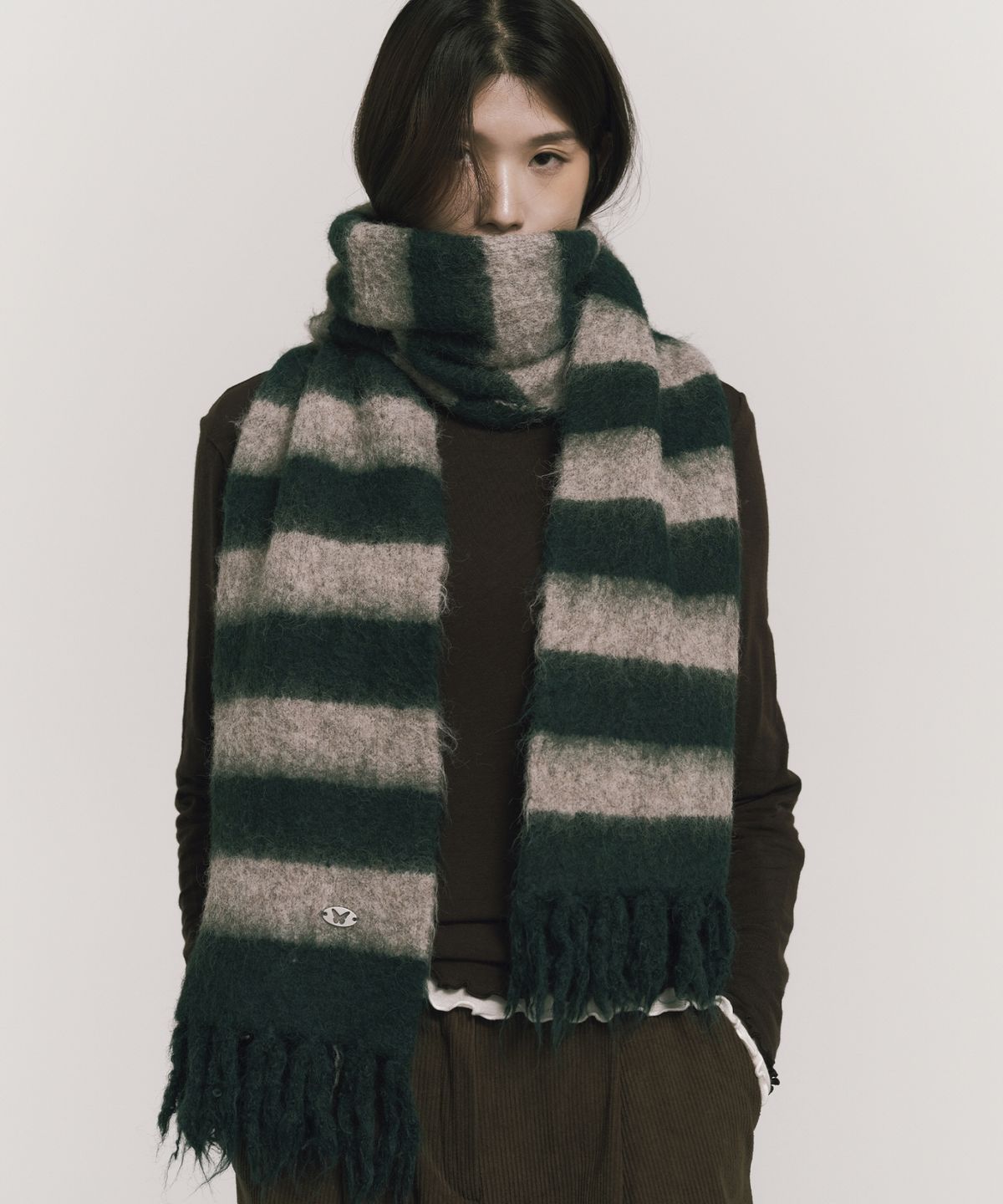 닉앤니콜(NICK&NICOLE) STRIPE HAIRY FRINGE MUFFLER_GREEN