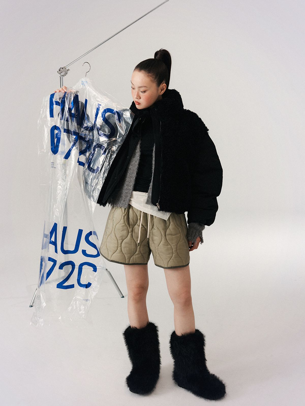 하우스공칠이씨(HAUS072C) REVERSIBLE QUILTING SHORT PANTS LIGHT KHAKI