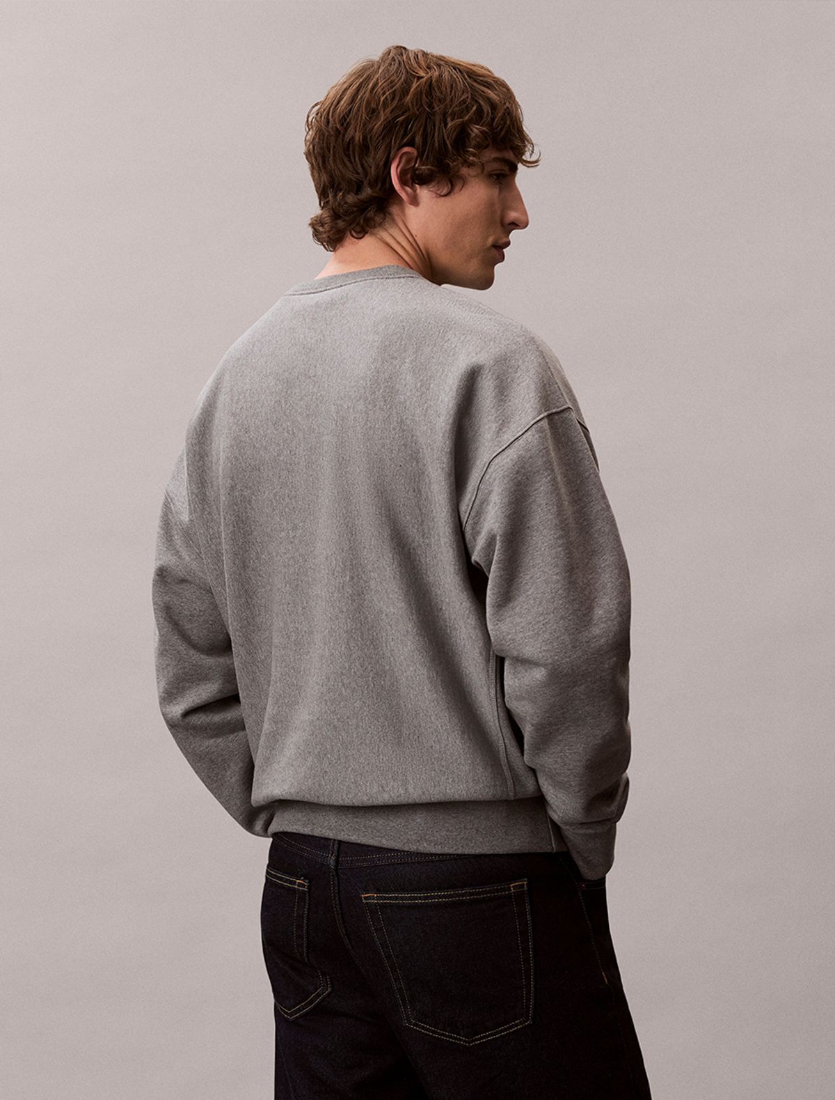 캘빈클라인 진(CALVIN KLEIN JEANS) [CK] 남성 프리미엄 트라이컬러 모노로고 크루넥 스웨트셔츠 4RE200G P7E
