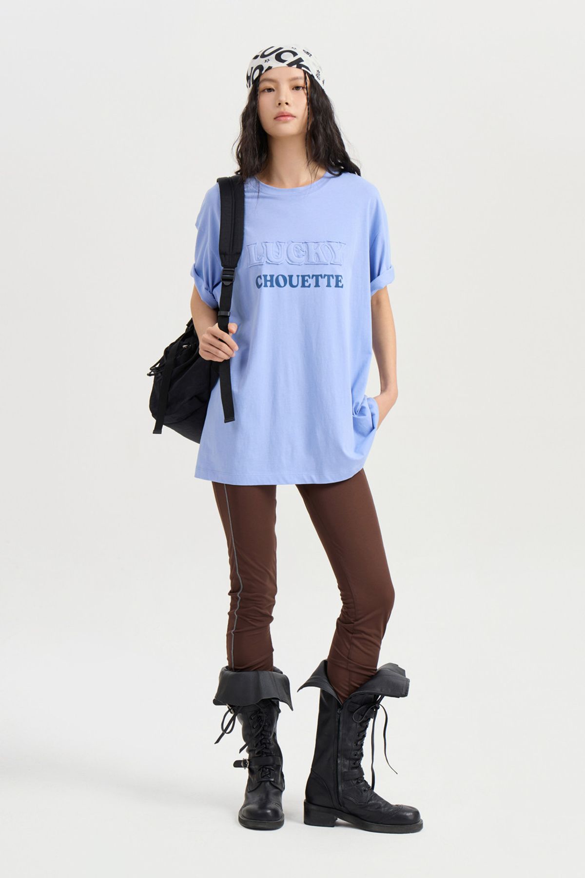 럭키슈에뜨(LUCKY CHOUETTE) Lettering Point Loose Fit Half Sleeve T-shirt (blue) LFTAA25160BUX