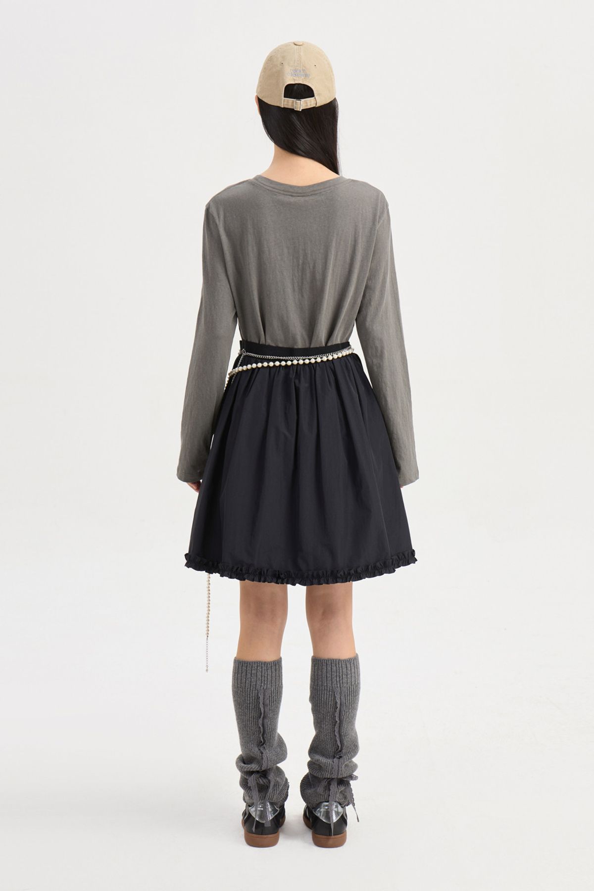 럭키슈에뜨(LUCKY CHOUETTE) Print Point Basic Fit Long Sleeve T-shirt (grey) LFTAA25140GYX