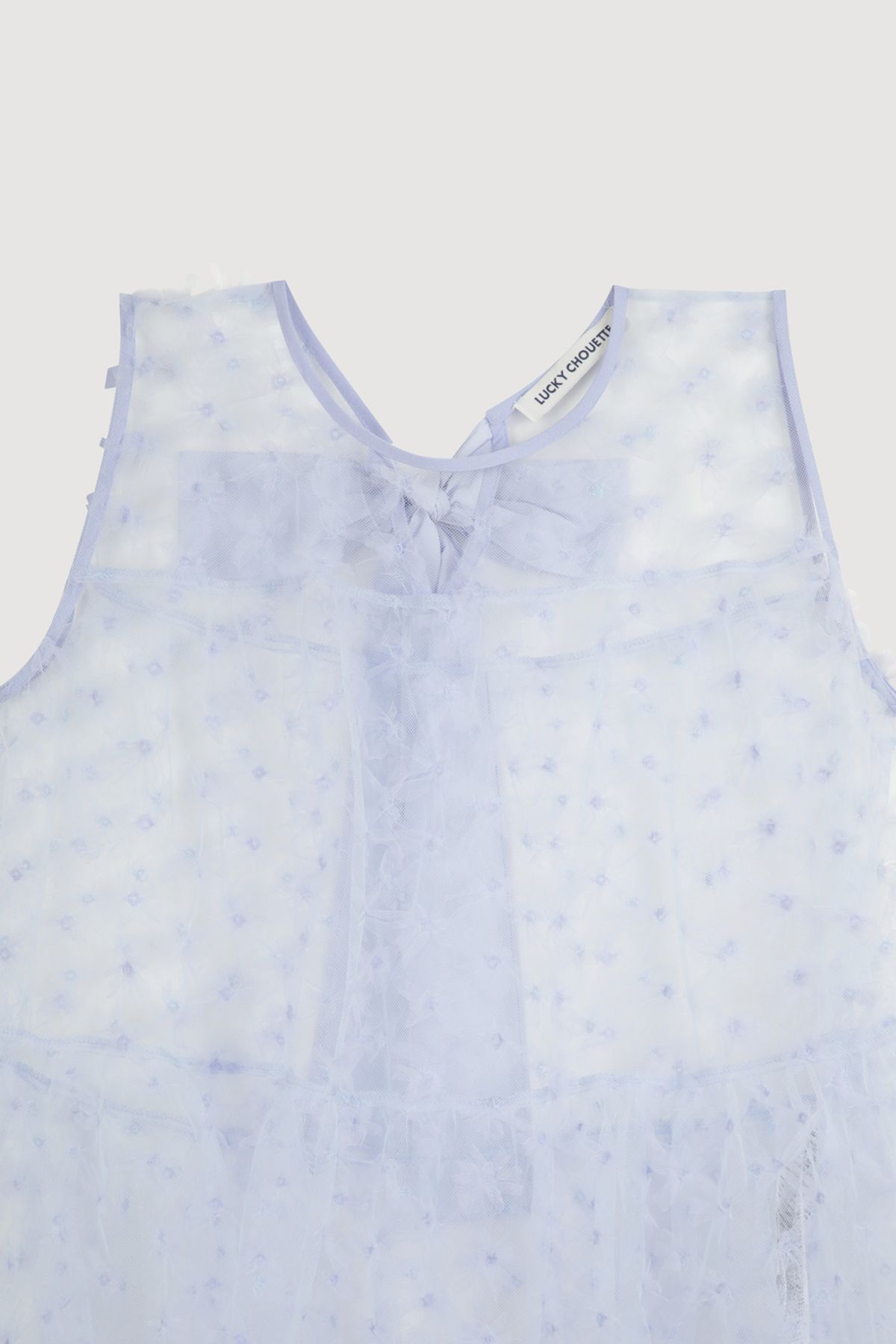 럭키슈에뜨(LUCKY CHOUETTE) Sleeveless Flower Embroidery Shirring Blouse (light blue) LFSAX25025BUL