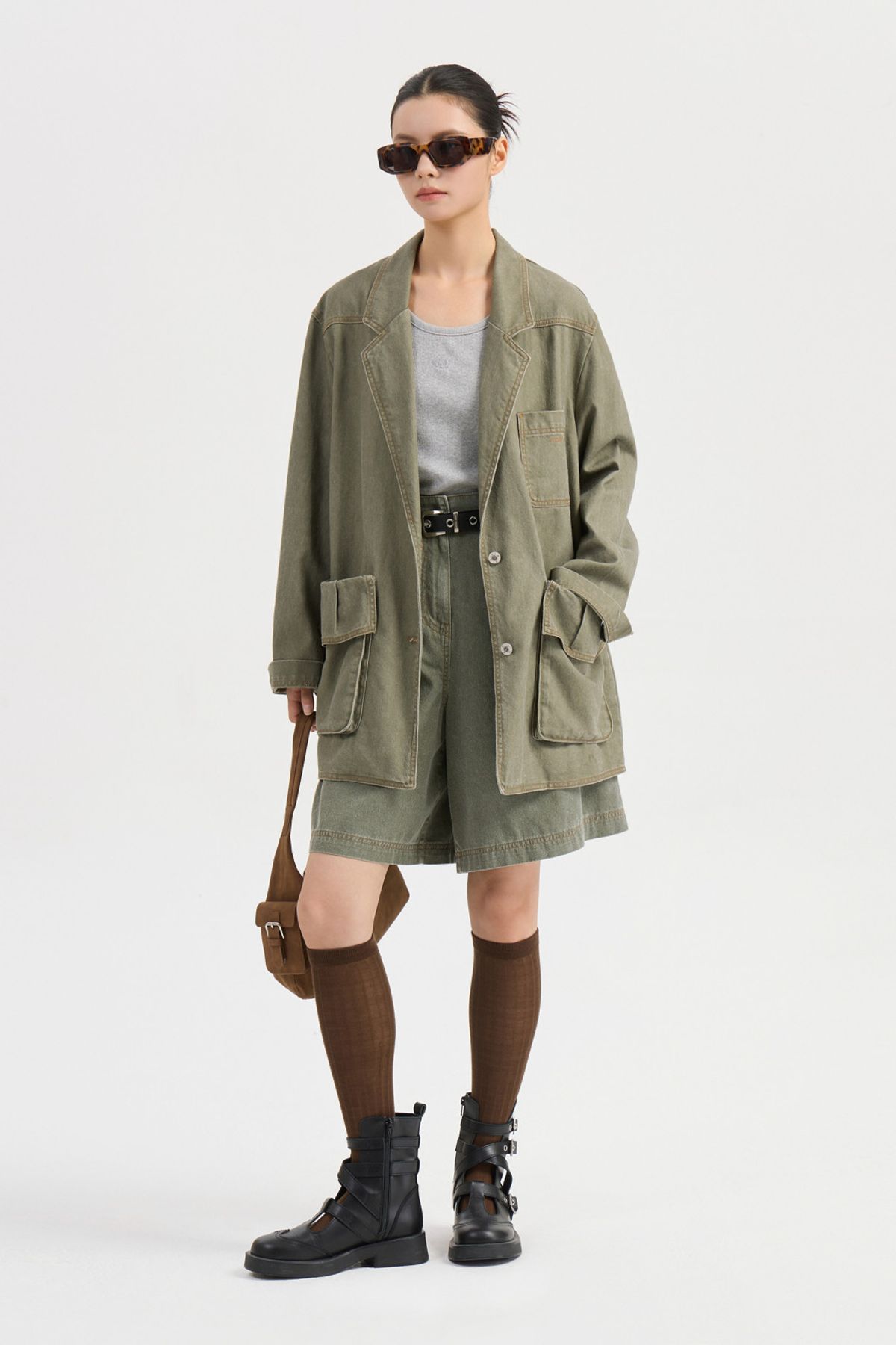 럭키슈에뜨(LUCKY CHOUETTE) Washing Denim Back Banding Shorts (khaki) LFPDW25230KHX