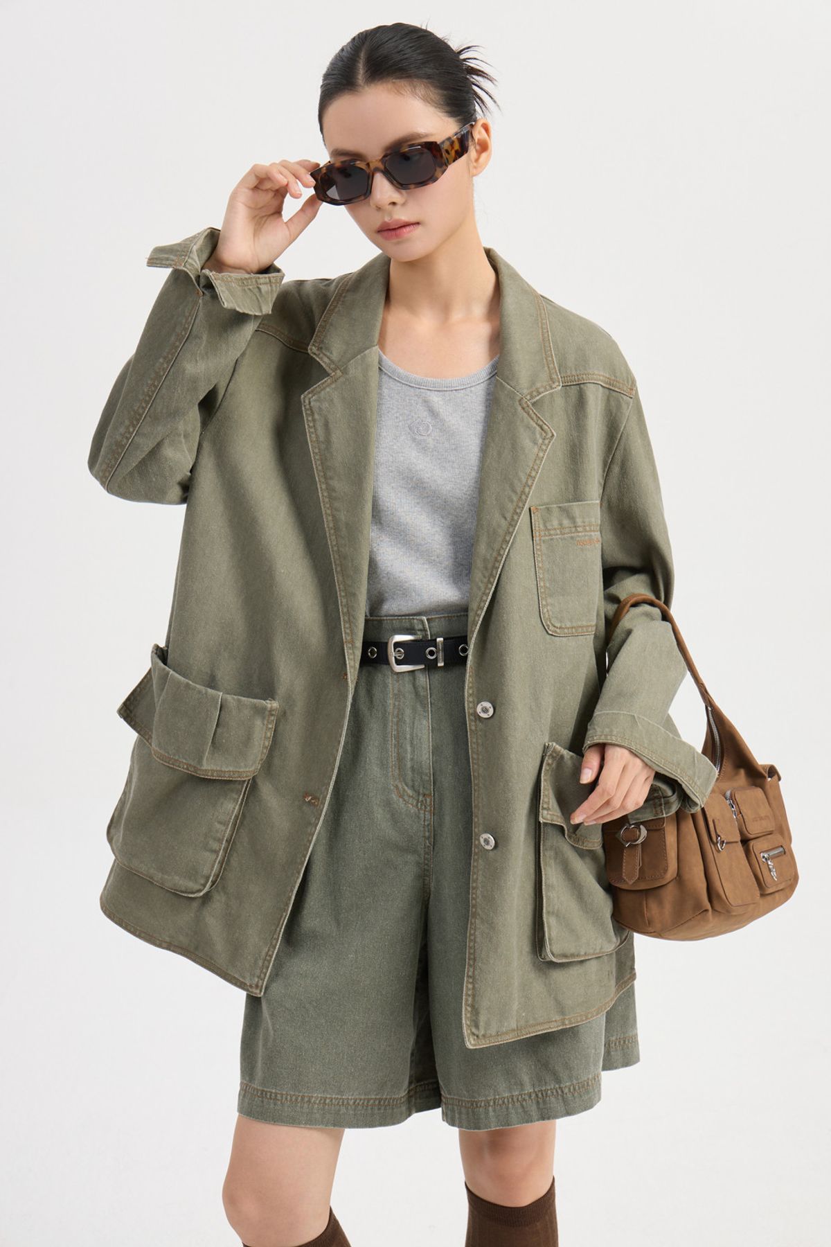럭키슈에뜨(LUCKY CHOUETTE) Washing Denim Back Banding Shorts (khaki) LFPDW25230KHX