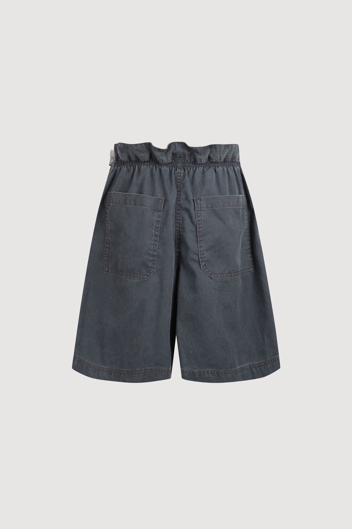 럭키슈에뜨(LUCKY CHOUETTE) Washing Denim Back Banding Shorts (dark grey) LFPDW25230GYD