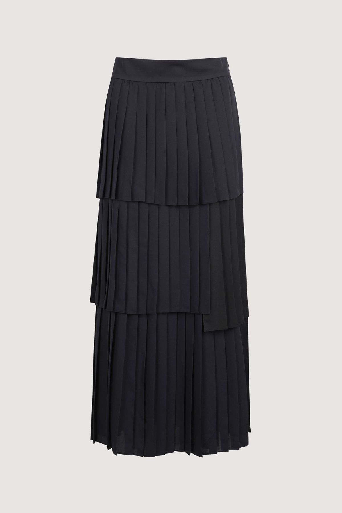 럭키슈에뜨(LUCKY CHOUETTE) Color Mix Pleats Back Banding Long Skirt (dark navy) LFKAA25130NYD