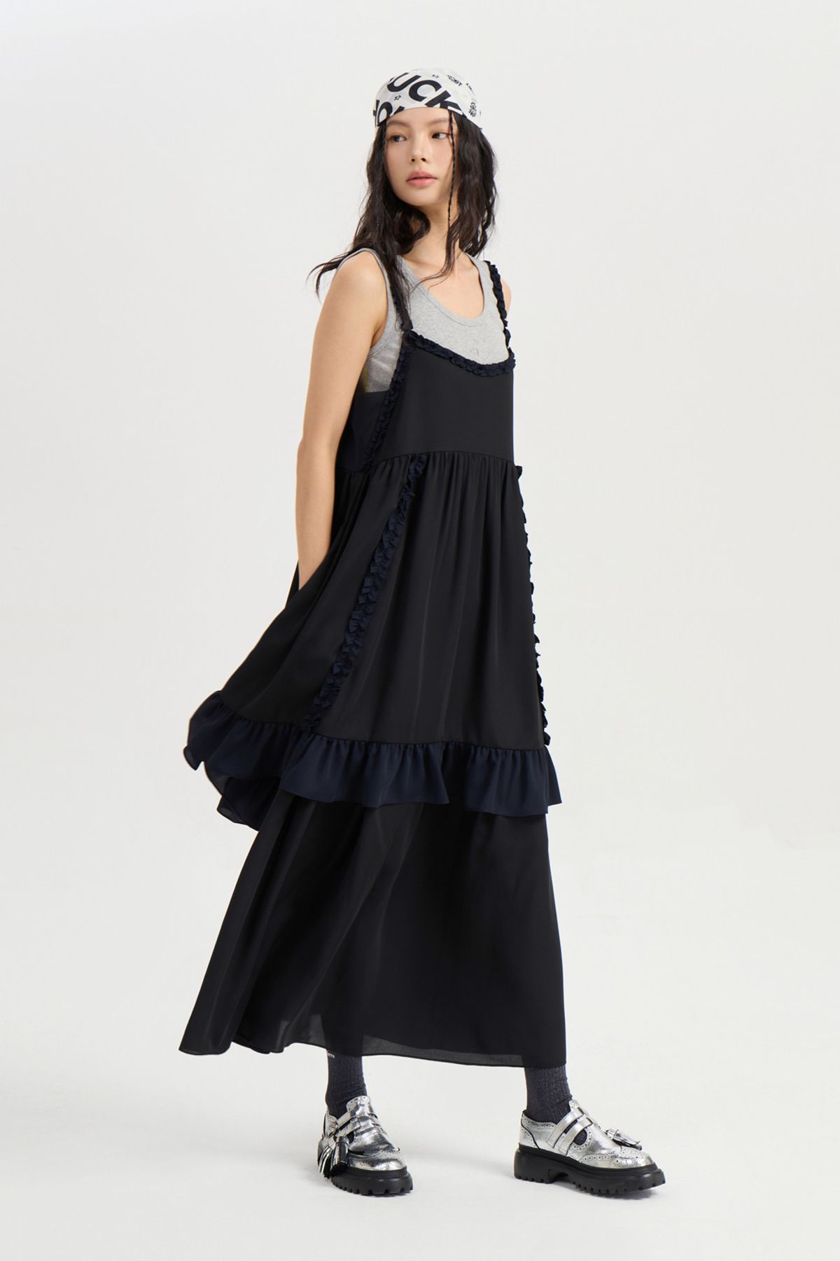럭키슈에뜨(LUCKY CHOUETTE) Coloration Frill Layering Dress (black) LFDAW25210BKX