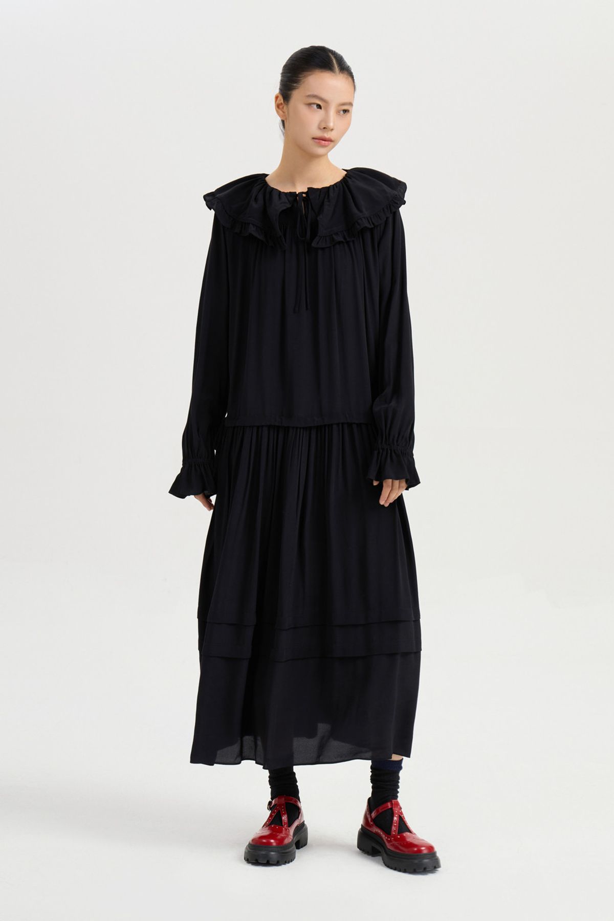 럭키슈에뜨(LUCKY CHOUETTE) Sailor Collar Dress (black) LFDAA25120BKX