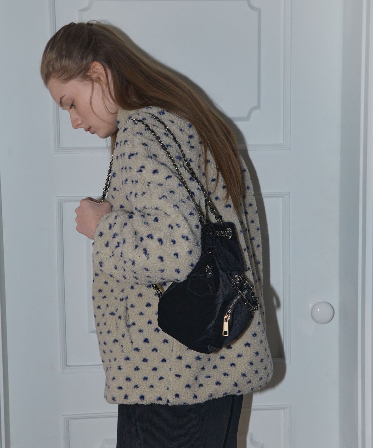 아노에틱(ANOETIC) ANC CLASSIC OUTPOCKET BACKPACK_VELVET BLACK