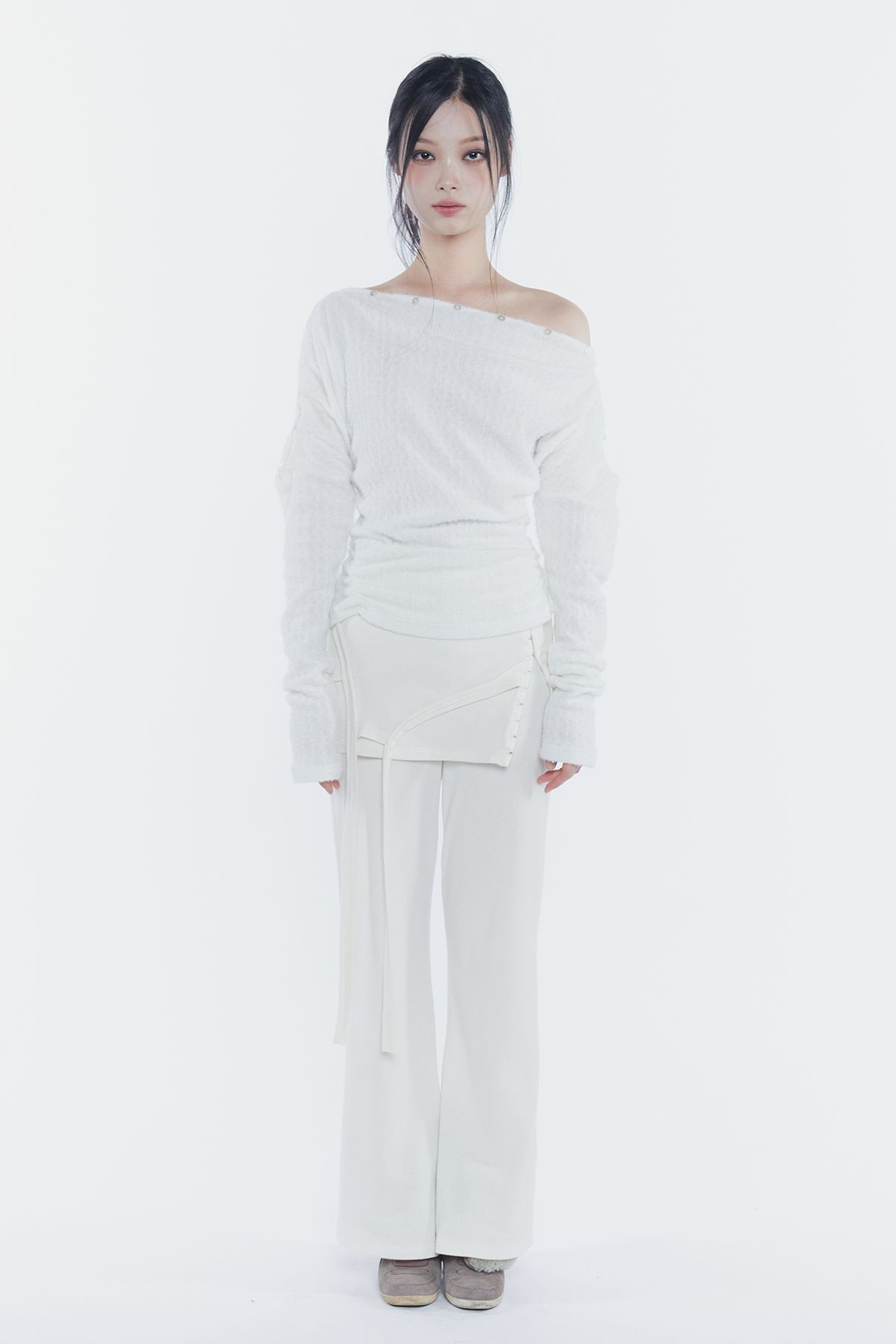 페인오어플레져(PAINORPLEASURE) JENNIE BUTTONED TOP ivory