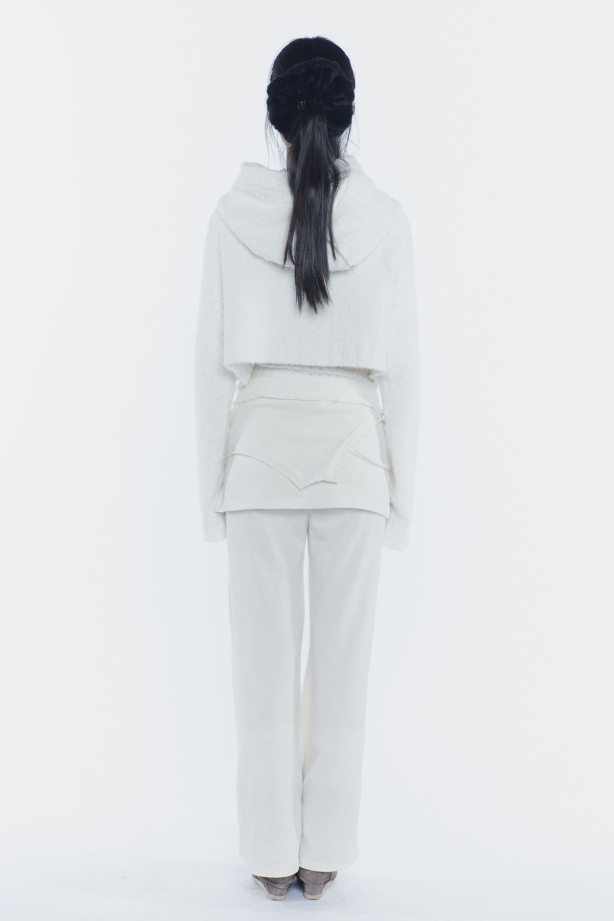 페인오어플레져(PAINORPLEASURE) ANNE HOODIE CARDIGAN ivory