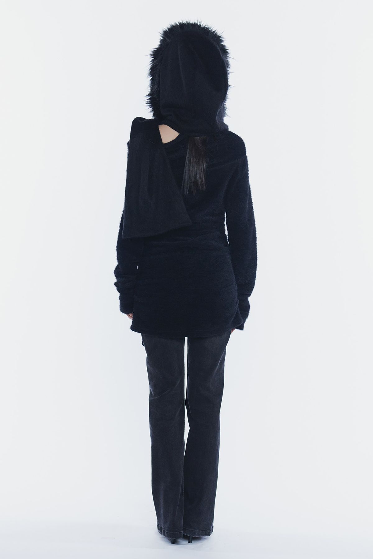 페인오어플레져(PAINORPLEASURE) CARRIE HOODED MUFFLER black