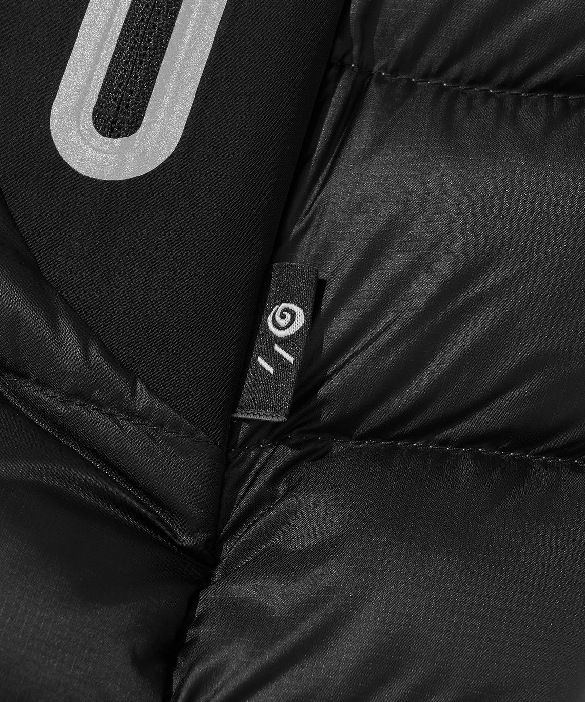 웰터 익스페리먼트(WELTER EXPERIMENT) X OSTRYA Equinox Goose Down Jacket_BLACK