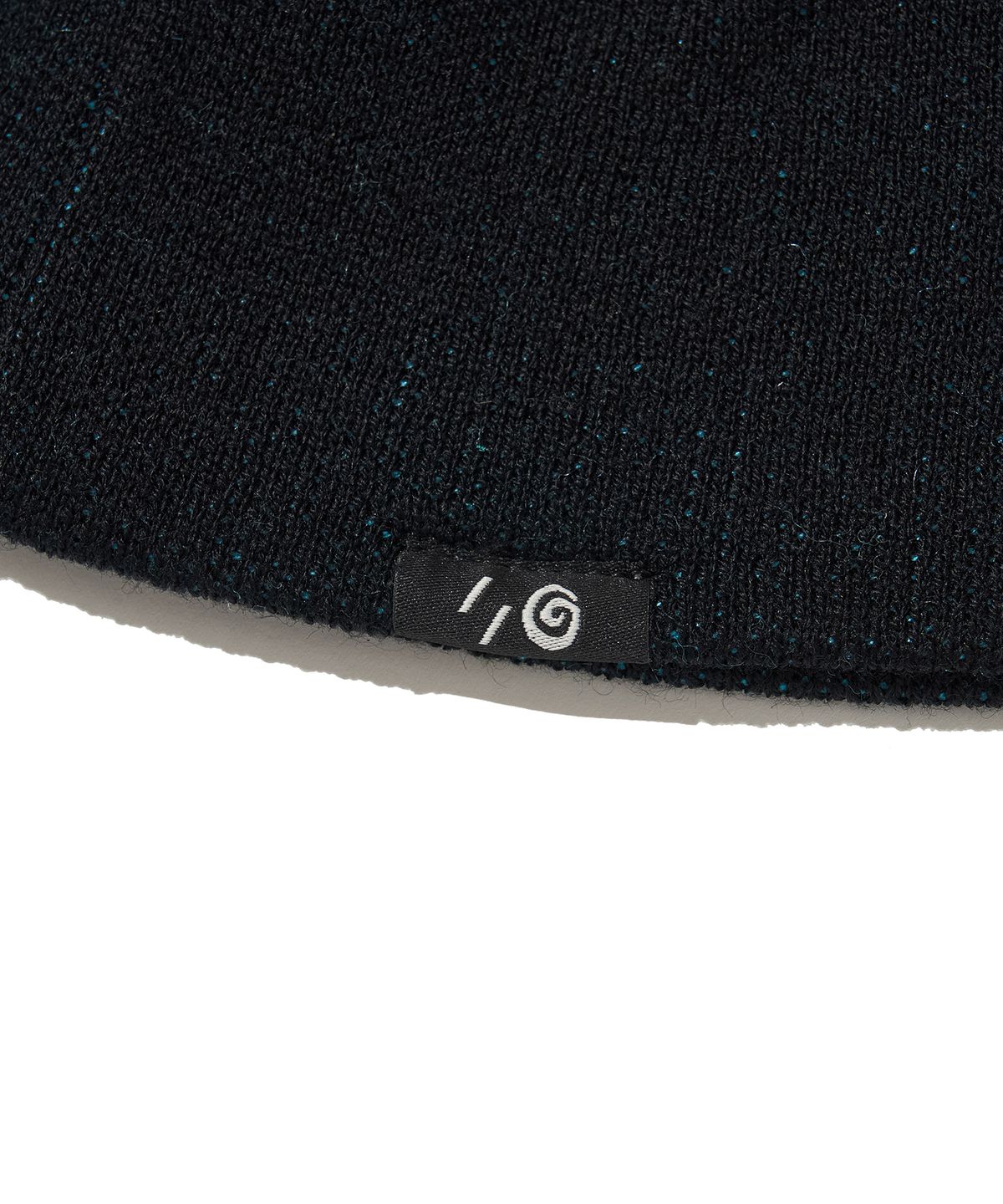 웰터 익스페리먼트(WELTER EXPERIMENT) X OSTRYA Equinox Wool Beanie_BLACK