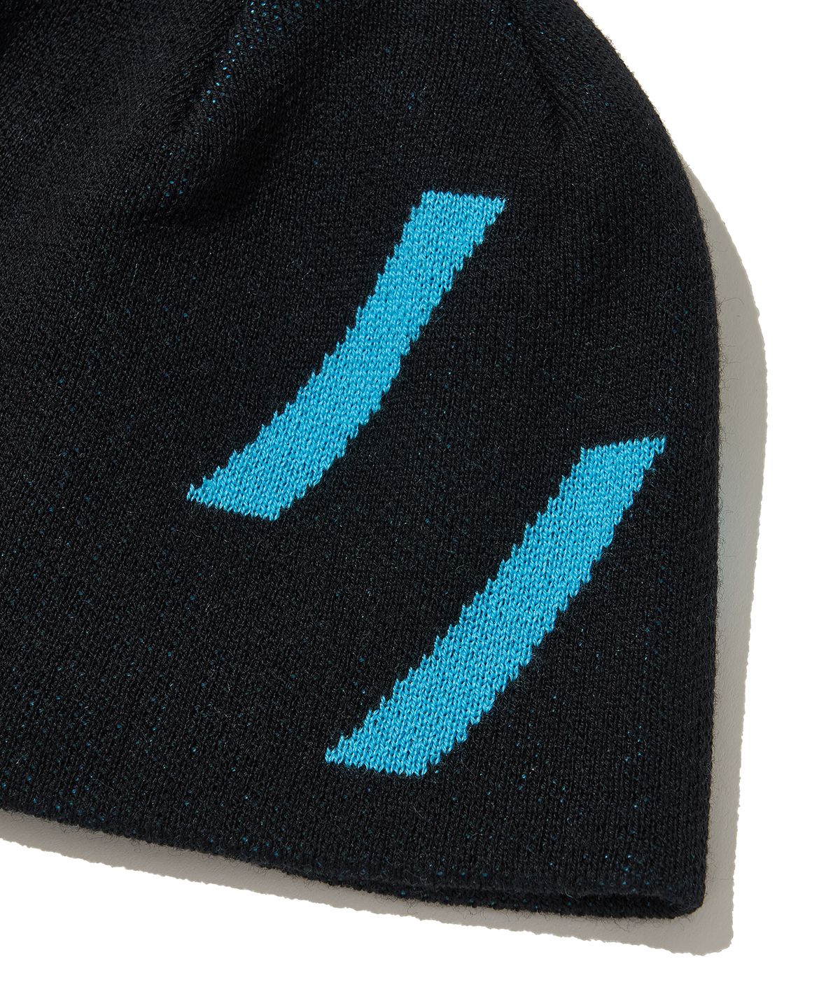 웰터 익스페리먼트(WELTER EXPERIMENT) X OSTRYA Equinox Wool Beanie_BLACK