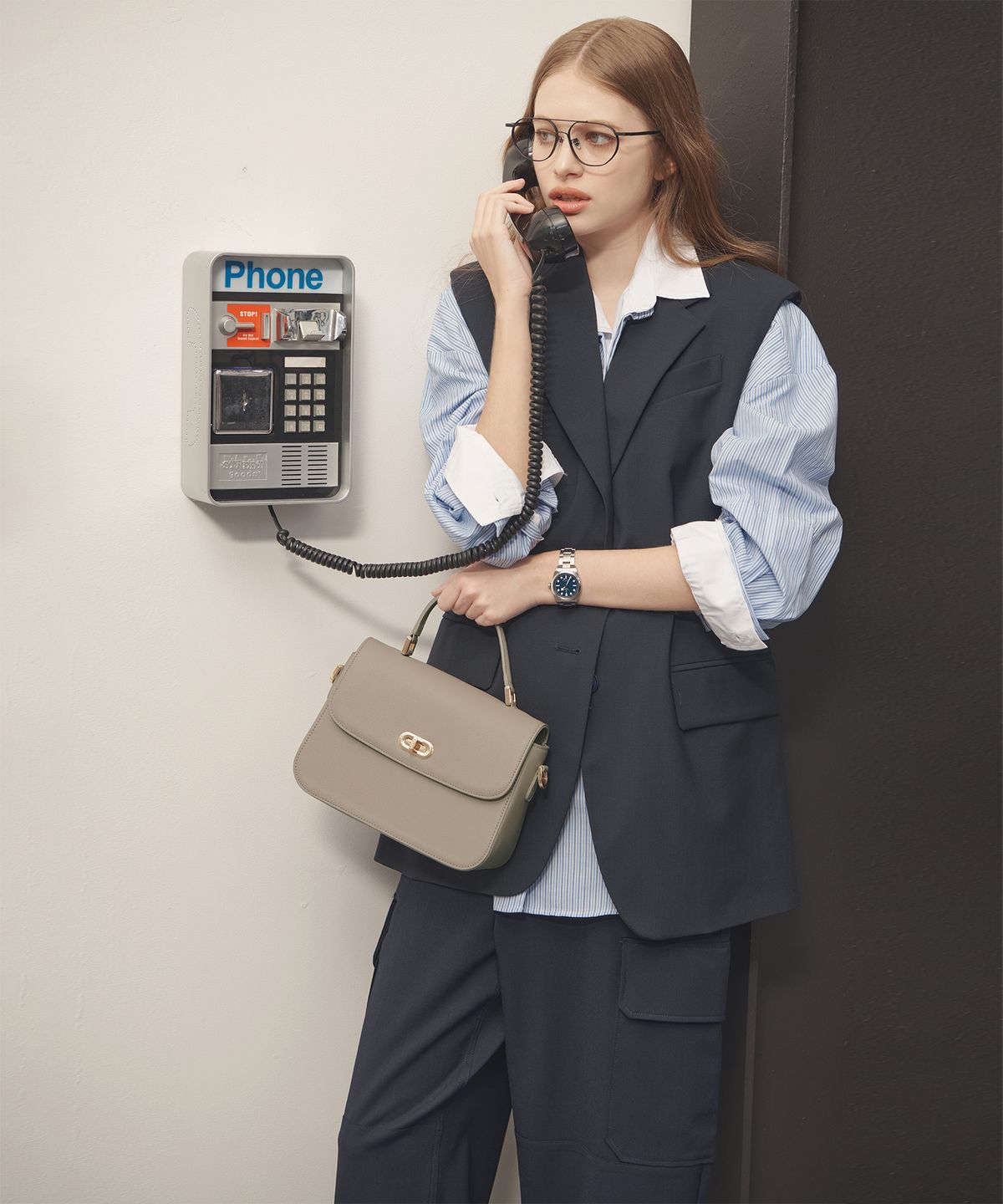 끌라베(CLAVE) 엘사 그레이 숄더백 (ELSA Gray Shoulder Bag)