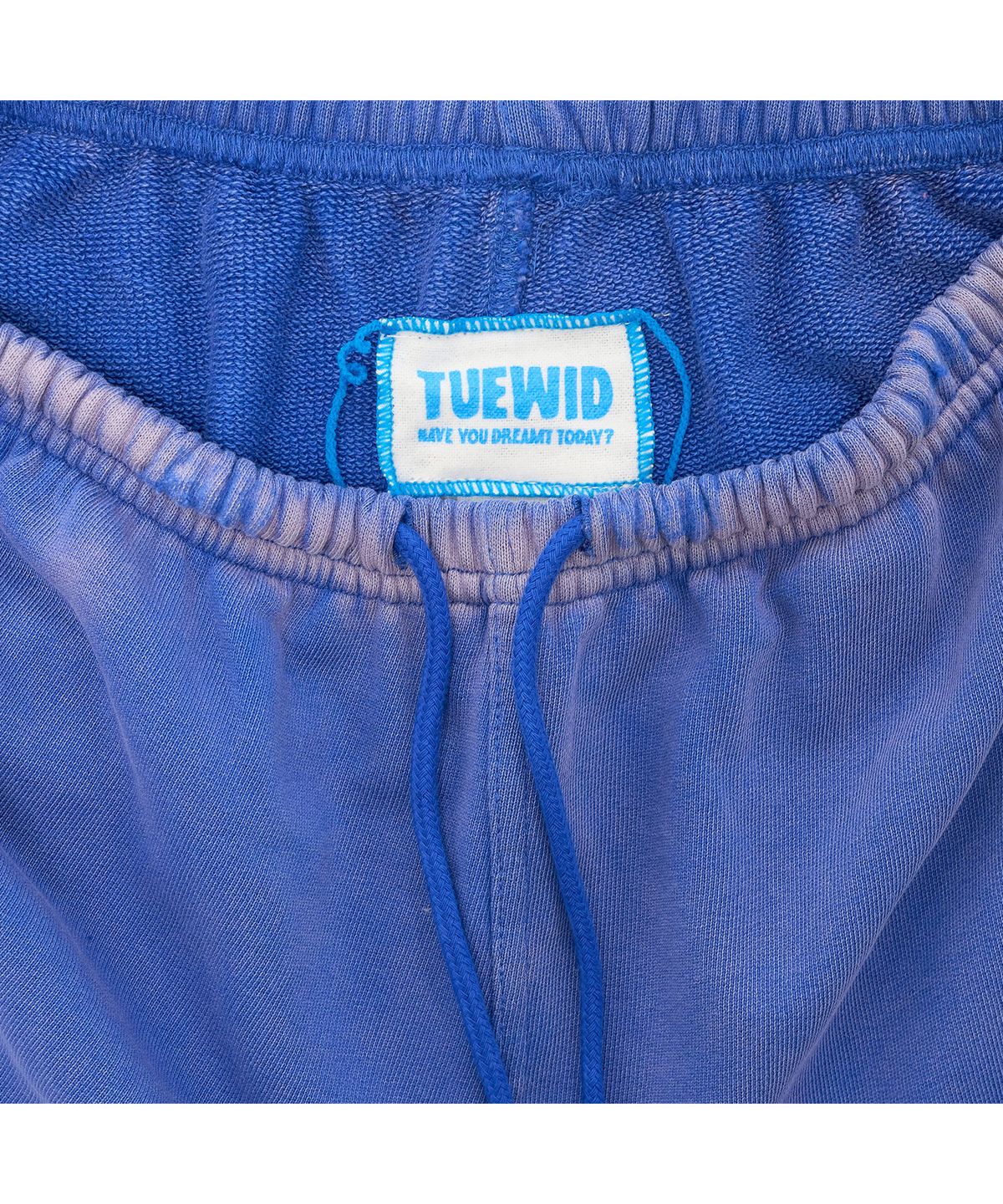 투위드(TUEWID) Tuewid classic embroidery sweatpants in drop loose fit  (blueberry blue)