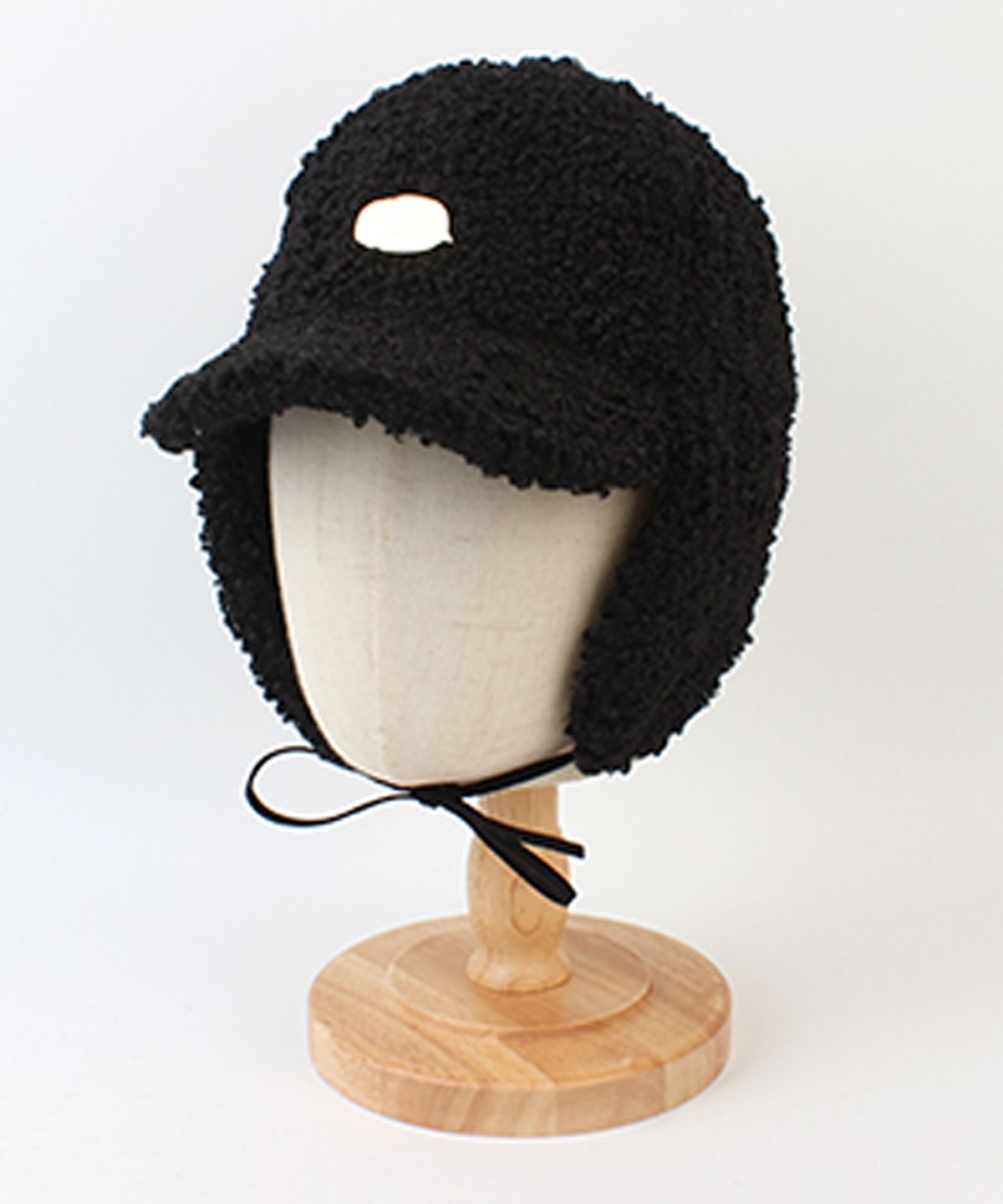유니버셜 케미스트리(UNIVERSAL CHEMISTRY) Bubble Fleece Black Earflap Cap  귀달이모자