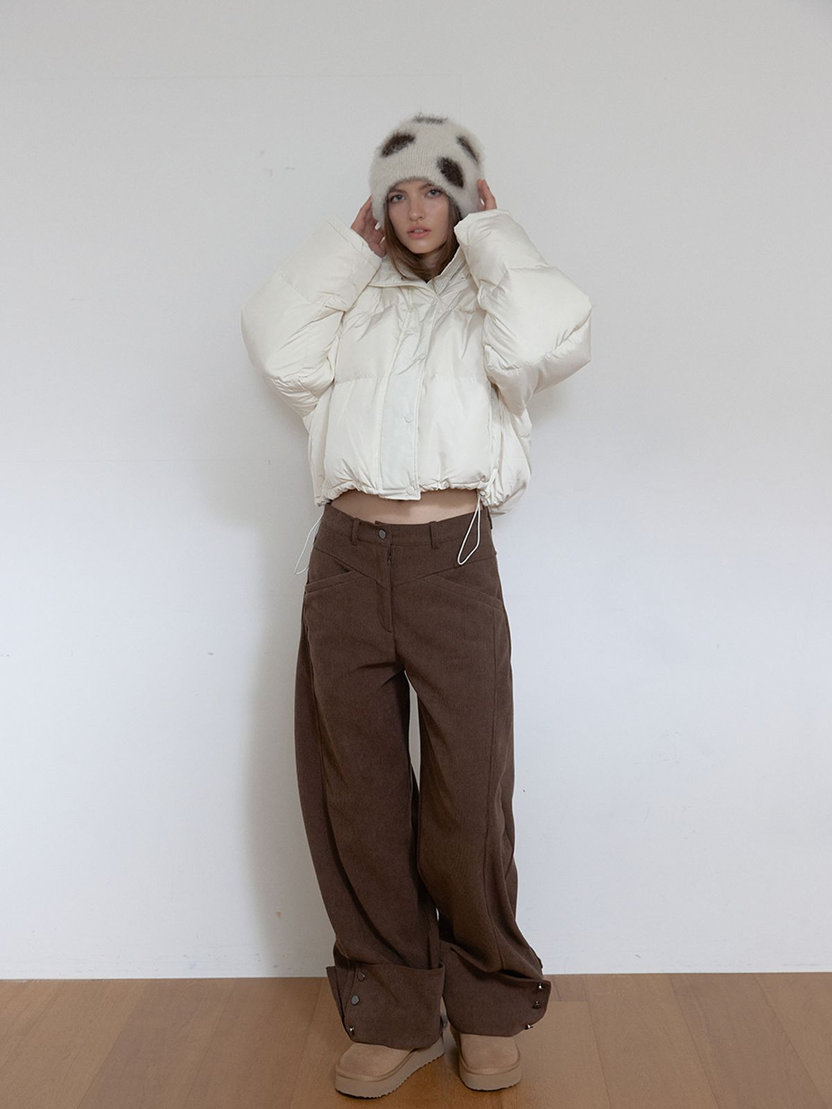 아수라(ASURA) CORDUROY CURVED PANTS (BROWN)