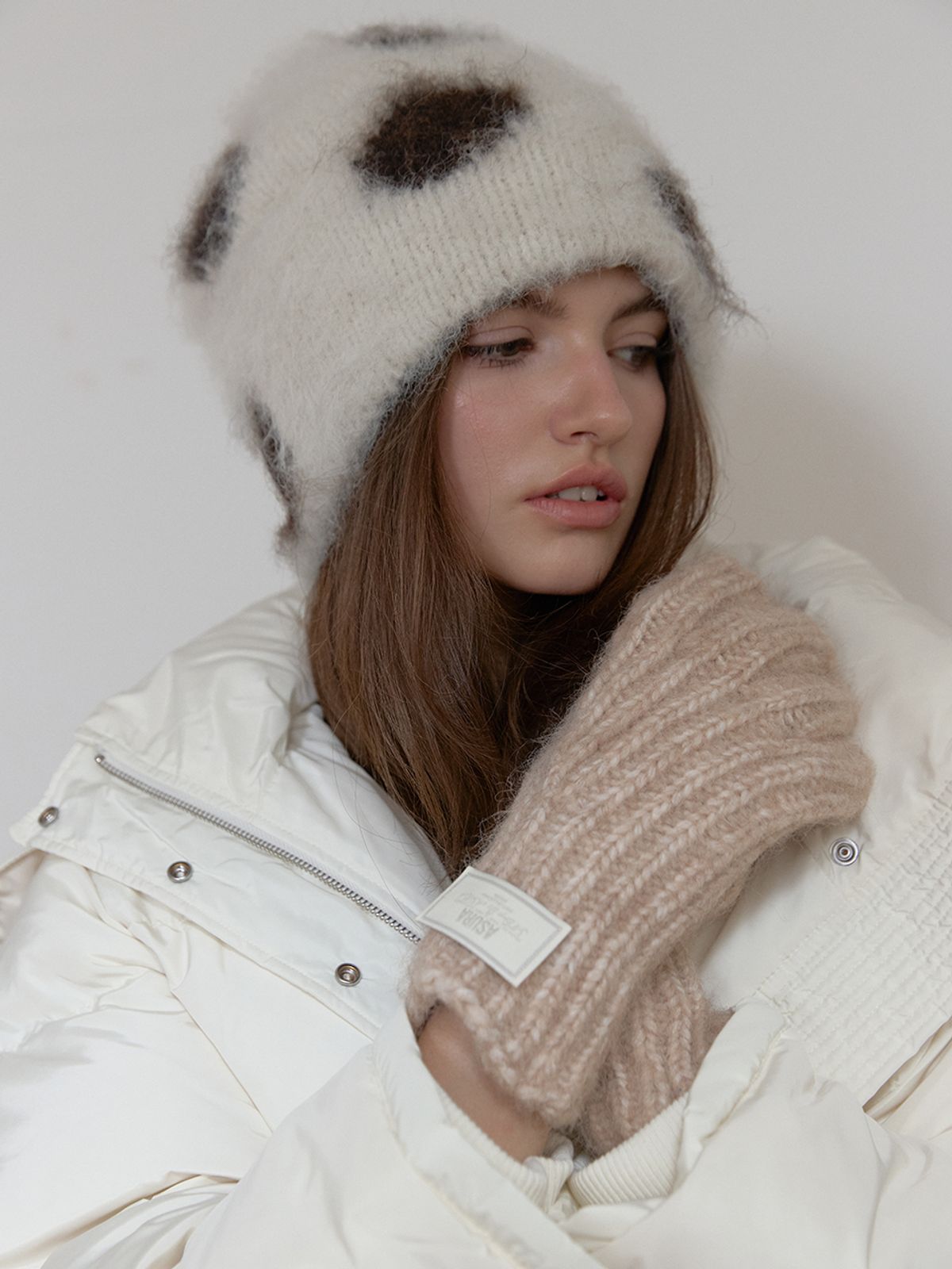 아수라(ASURA) MUTED LABEL GLOVES (BEIGE)