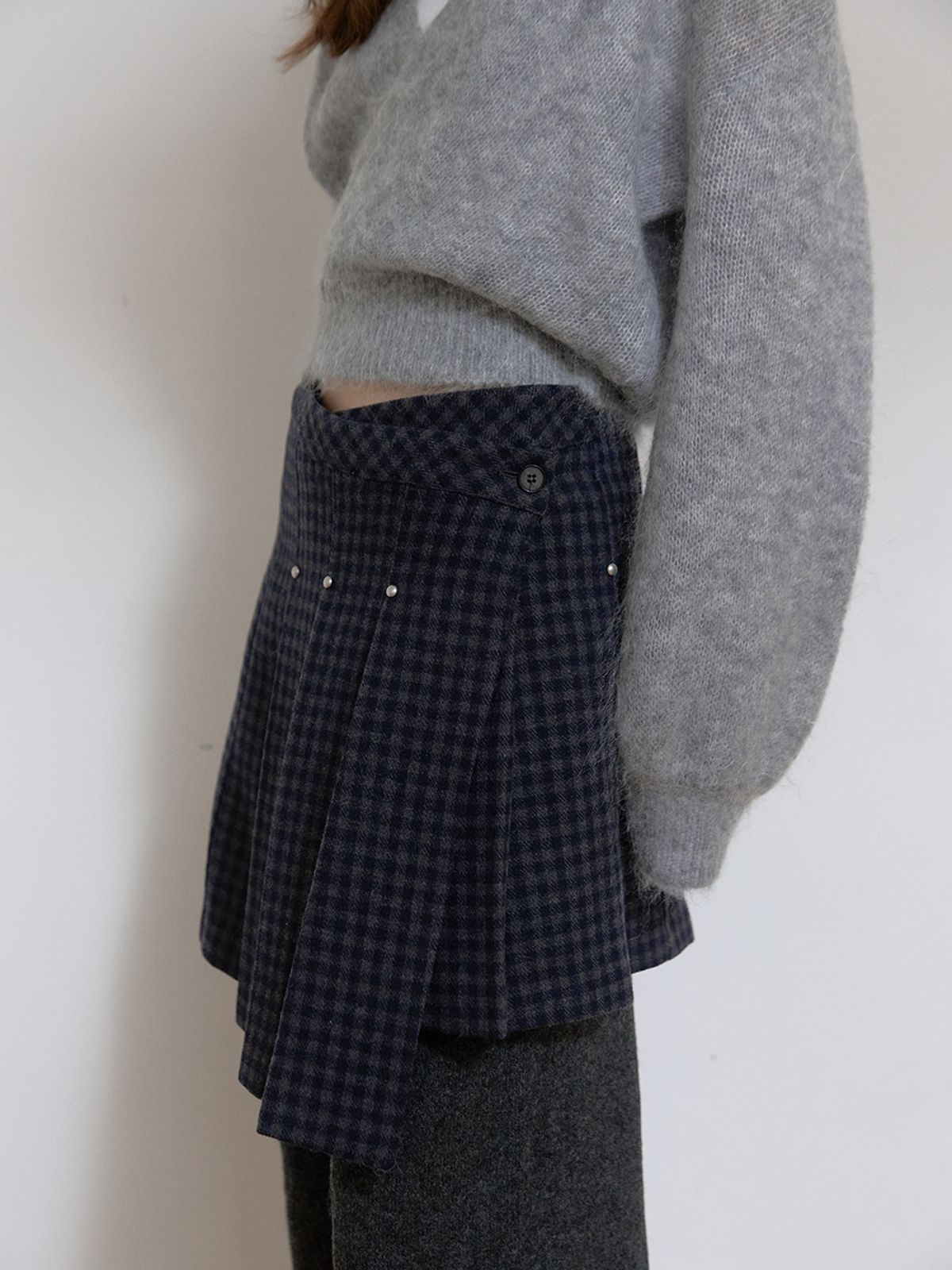 아수라(ASURA) WOOL RIVET PLEATS LAP SKIRT (CHECK)