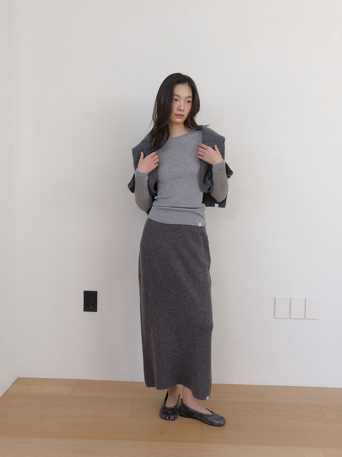 아수라(ASURA) AS BASIC KNIT MIDI SKIRT (GREY)