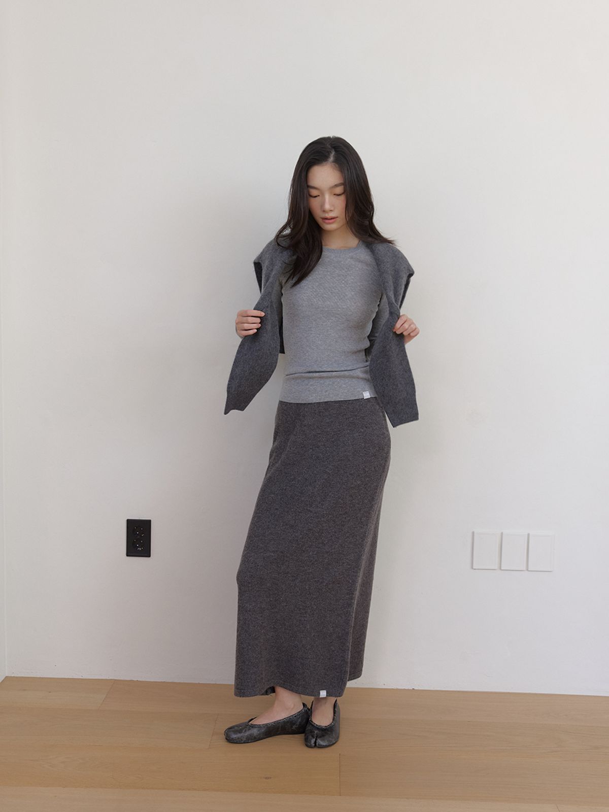 아수라(ASURA) AS BASIC KNIT MIDI SKIRT (GREY)