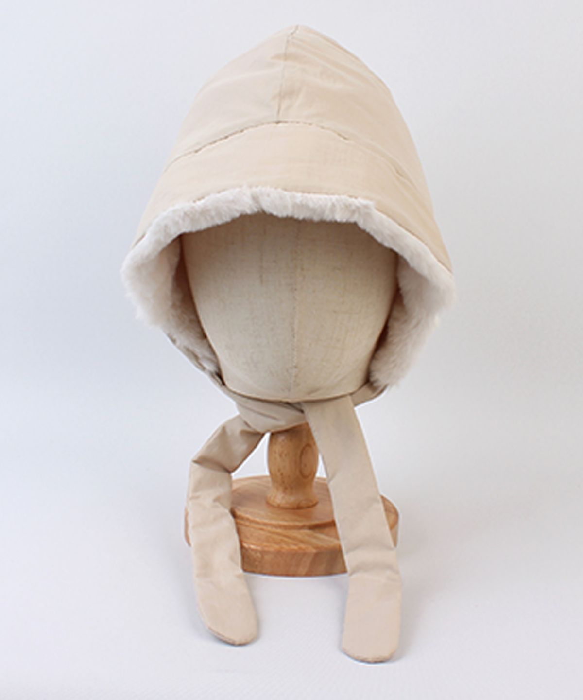 유니버셜 케미스트리(UNIVERSAL CHEMISTRY) Poly Fur Beige Bonnet Hat 보닛햇