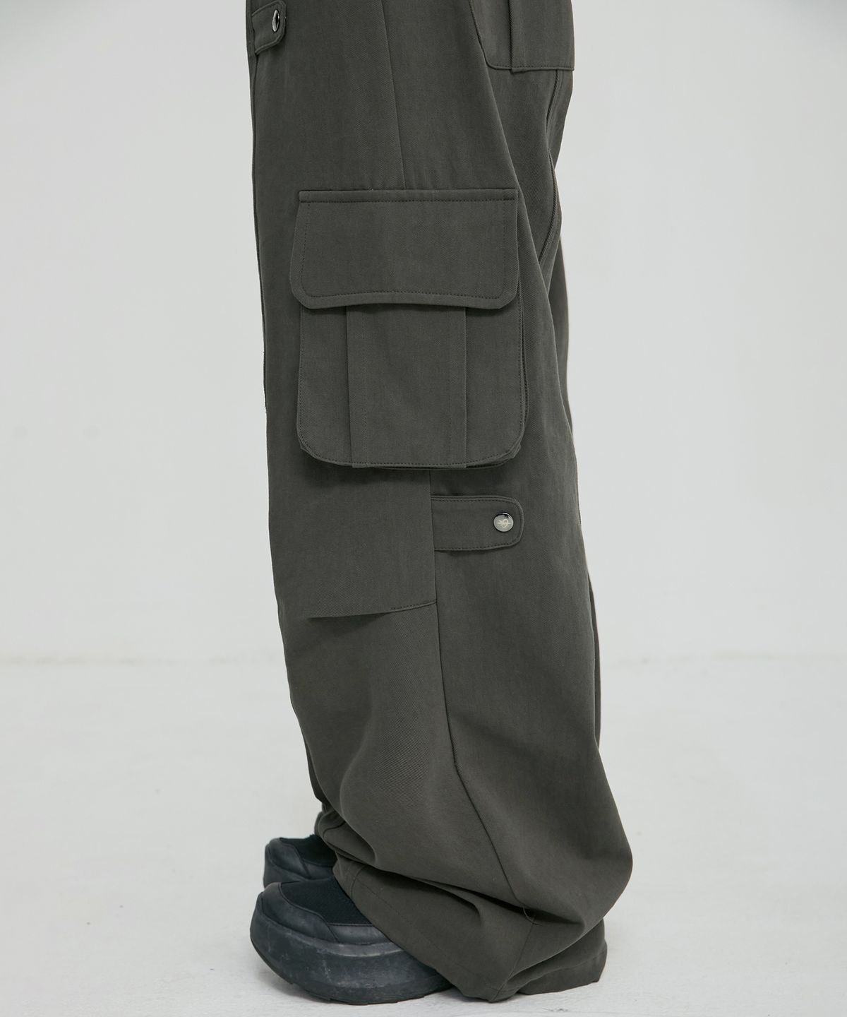 플레어업(FLAREUP) Wide Cargo Pants (FL-262_Grayish Khaki)