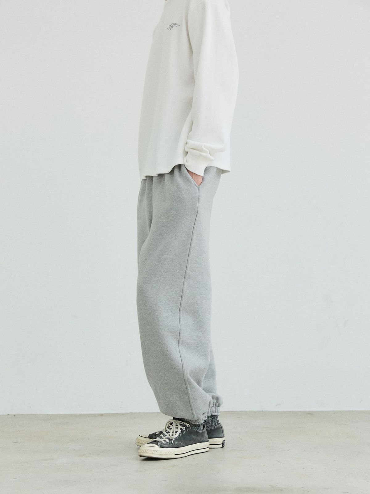플라비즘(PLAVISM) Washed Relaxed Sweatpants - Heather Grey