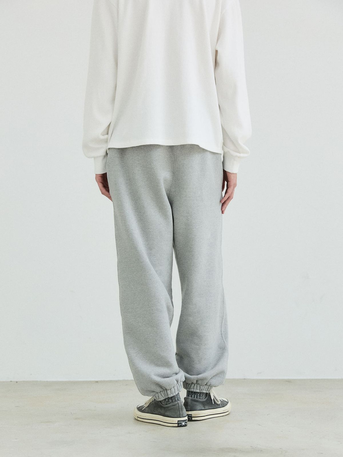 플라비즘(PLAVISM) Washed Relaxed Sweatpants - Heather Grey
