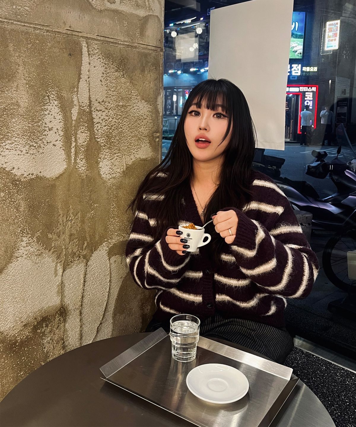 미쏘(MIXXO) [울블렌드] 헤어리 스트라이프 가디건_MIWCKFV09T