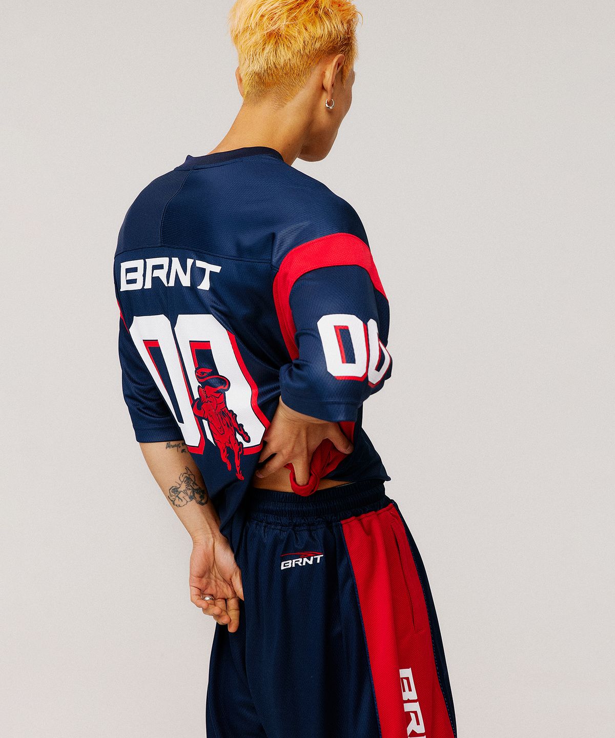 본투윈(BORN TO WIN) MESH FOOTBALL JERSEY T-SHIRTS (3 COLOR)