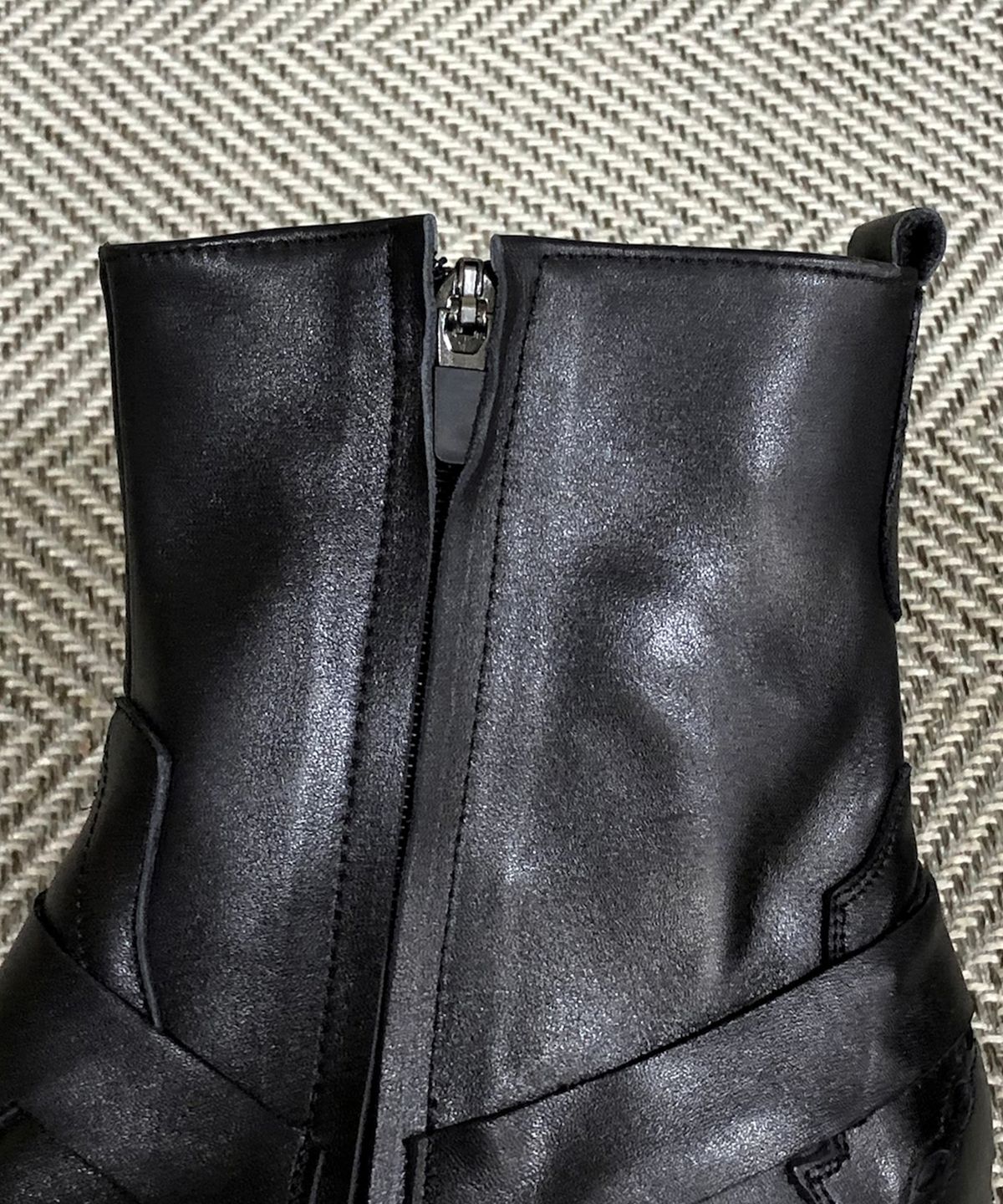조앤슈(JOENSHOE) 카덴차 로랑 웨스턴 부츠 밍크탄블랙