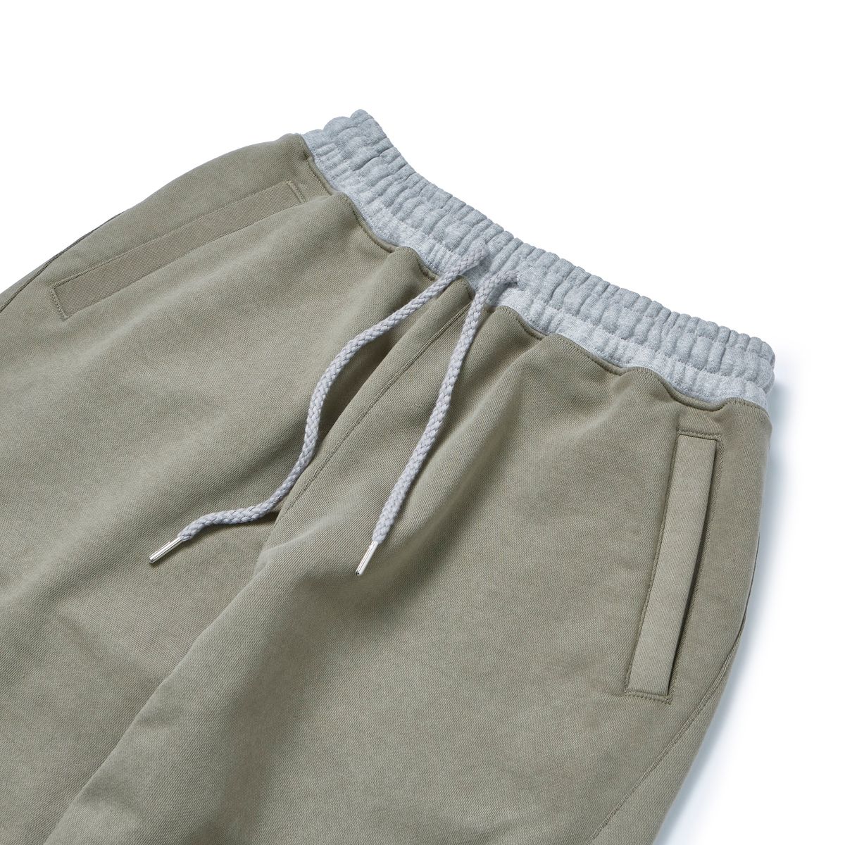 가먼츠팹(GARMENTS FAB) Star Applique Sweatpants (KHAKI)