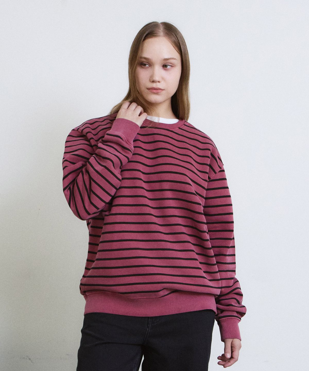 에이던엠(ADERNM) PIGMENT DAILY STRIPE SWEATSHIRT (BURGUNDY)