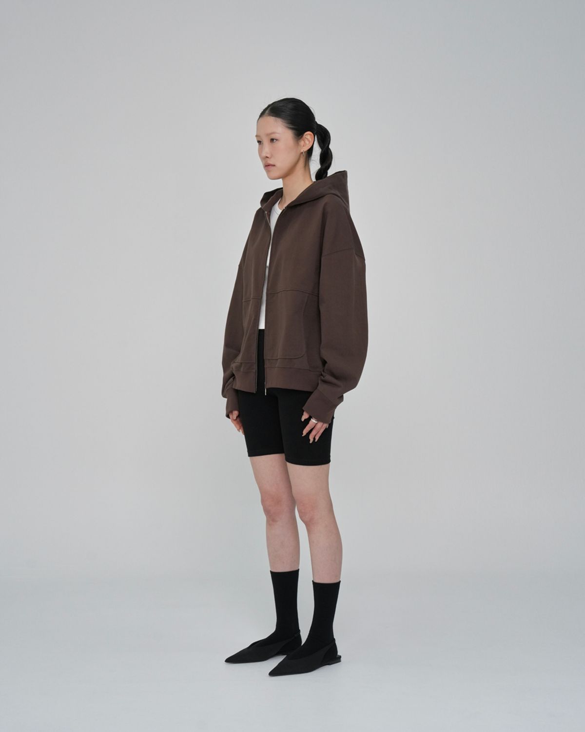 구보(GUVO) Light-duty zip-up hoodie, brown