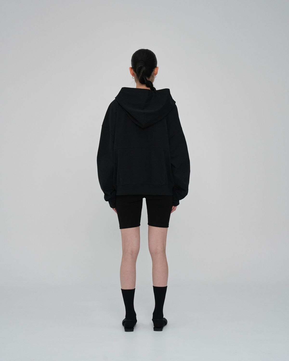 구보(GUVO) Light-duty zip-up hoodie, black